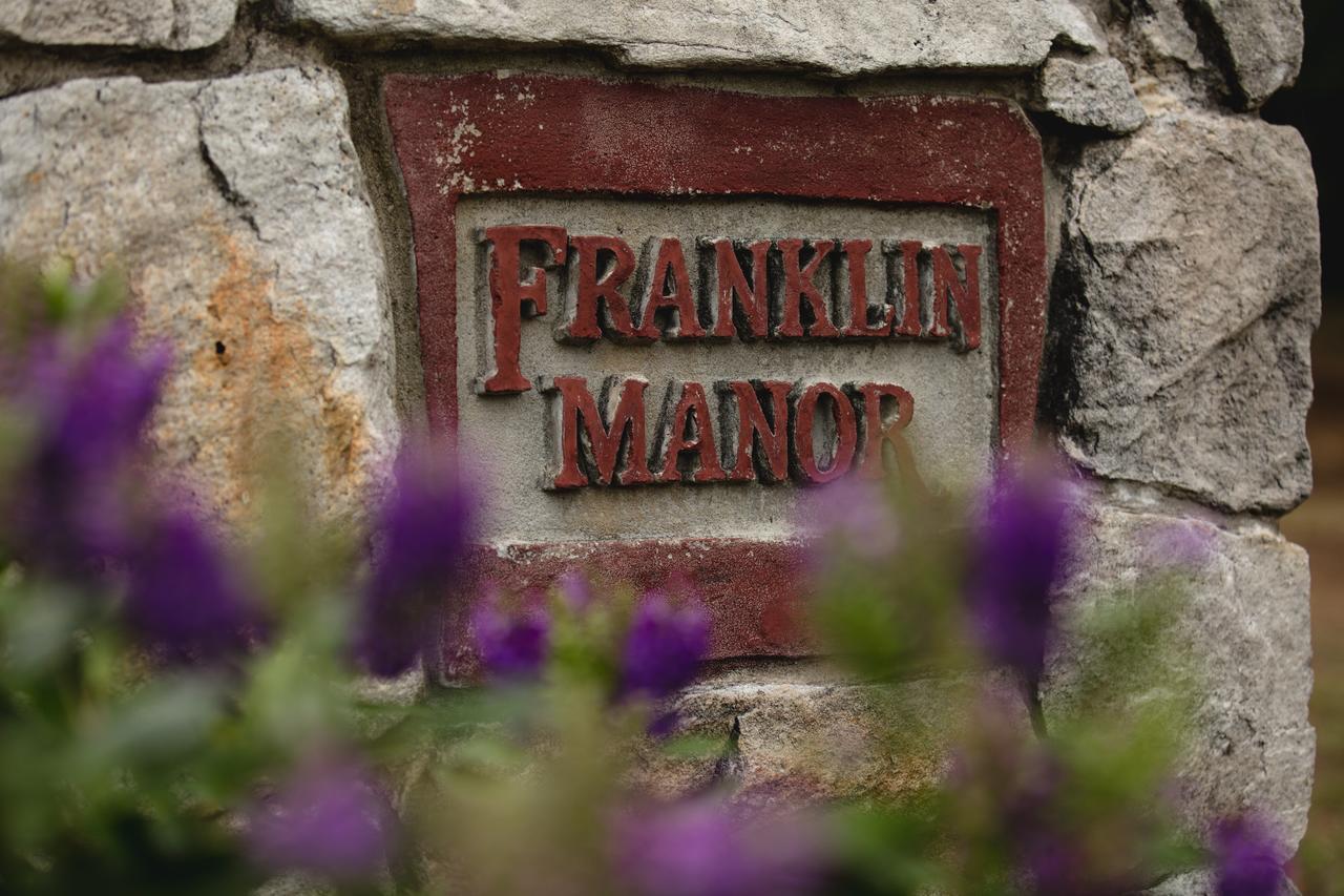 Franklin Manor Hotel Strahan Bagian luar foto
