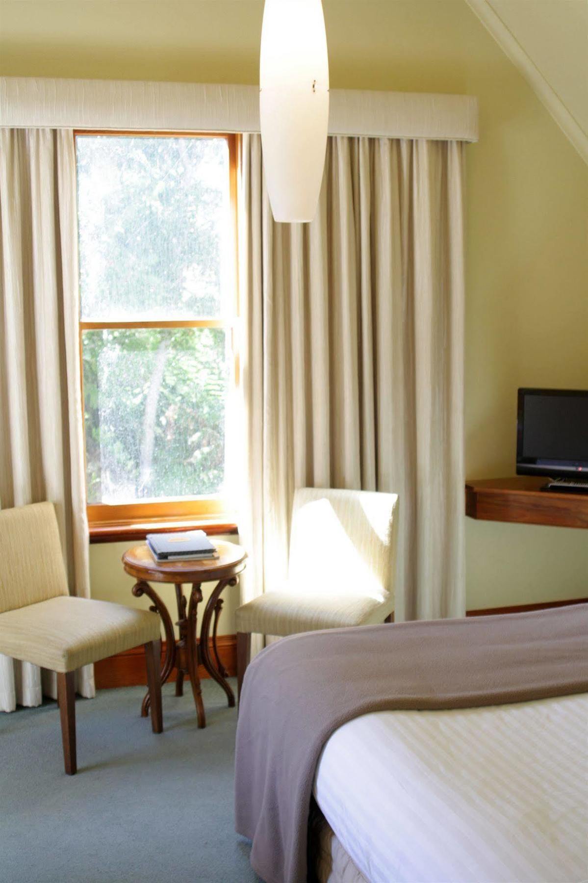 Franklin Manor Hotel Strahan Bagian luar foto